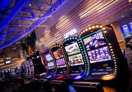 Slot machine reels and digital table games available on dreamjilli Casino